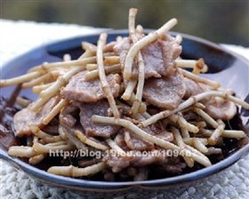 折耳菜炒肉片