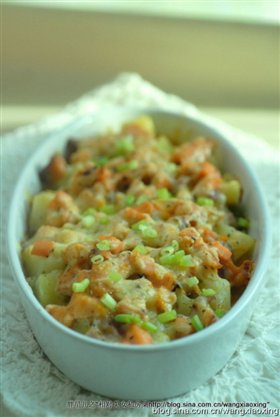 奶酪三文鱼腌肉焗土豆