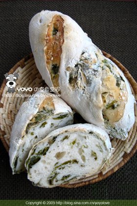 芹菜叶面包