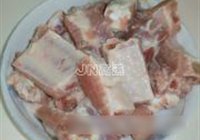 青瓜猪仔骨的做法 步骤3