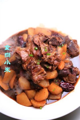 红枣山药炖腔骨