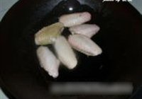 海带结烧鸡翅的做法 步骤3