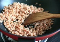 自製三文魚鬆的做法 步骤2