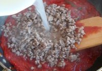 肉酱意面的做法 步骤7
