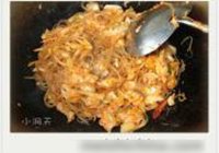 酸菜炒粉条的做法 步骤13