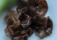 双仁莲子木耳炖鸡的做法 步骤5