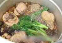 双仁莲子木耳炖鸡的做法 步骤11