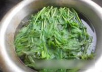酥炸香椿鱼的做法 步骤4