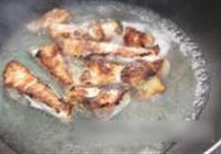 红烧鲩鱼的做法 步骤6