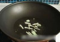 蒜香塔米鱼的做法 步骤3