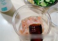 木耳炒鸡片的做法 步骤1