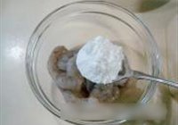 菠萝炒虾球的做法 步骤1