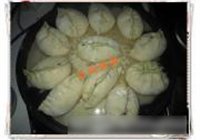 美味水煎海鲜包的做法 步骤11