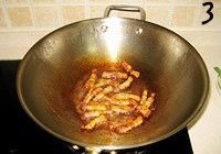 五花肉青蒜炒豆干的做法 步骤3
