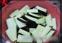 烧茄子的做法 步骤2