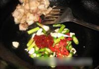 土豆炒五花肉的做法 步骤9