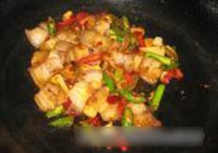 土豆炒五花肉的做法 步骤10