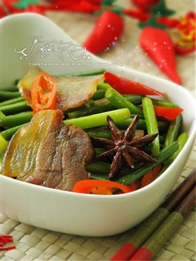 蒜苔炒腊肉