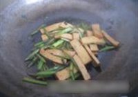 芹菜素鸡的做法 步骤7