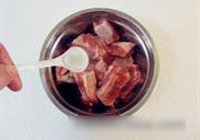 青蒜烤排骨的做法 步骤2