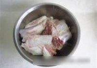 红酒酱牛肉的做法 步骤1