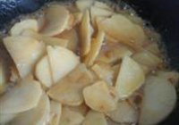 红烧土豆片的做法 步骤4