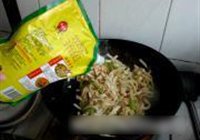 豆皮青椒的做法 步骤9
