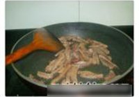 干煸牛肉的做法 步骤4