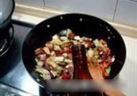 西芹香干炒腊味的做法 步骤6