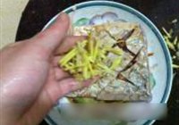 清蒸草鱼腩的做法 步骤4
