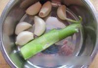 蒜蓉蒸鲍鱼的做法 步骤3