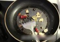 大盘鸡的做法 步骤2