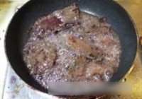 红酒牛排的做法 步骤11