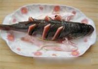 蒸鲈鱼的做法 步骤5