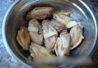 脆皮炸鸡翅的做法 步骤5