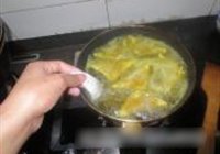 炸瘦肉饺盒的做法 步骤5