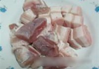 野笋干煮肉的做法 步骤4
