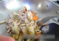 膏蟹炒韩国年糕的做法 步骤9