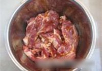 香煎梅花肉的做法 步骤4