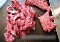 鲜菇炒牛肉的做法 步骤2