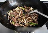 鲜菇炒牛肉的做法 步骤14