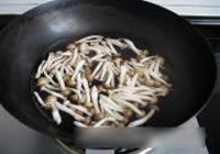 鲜菇炒牛肉的做法 步骤8