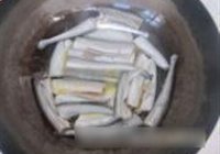 红烧秋刀鱼的做法 步骤5