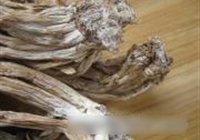 茶树菇冬笋排骨汤的做法 步骤2