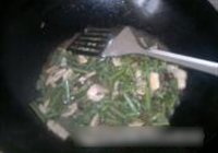 山野菜炒肉的做法 步骤3