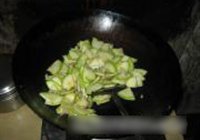 酸辣西葫芦的做法 步骤5