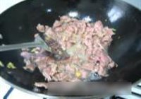野山椒炝牛肉的做法 步骤9
