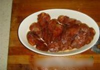 西芹炒腊肠的做法 步骤2