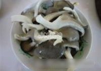 蘑菇炖素鸡的做法 步骤3