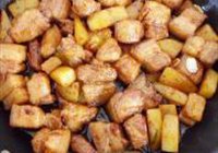 土豆烧五花肉的做法 步骤9